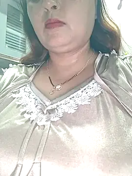 Snapshot of Dianaa9 chatting on May 20, 8:09 am Dianaa9 online show from May 20, 8:09 am
