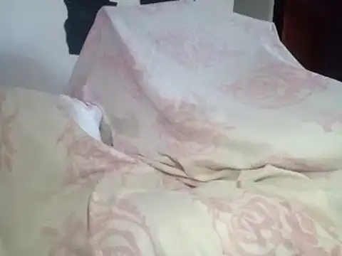 Snapshot of aritolapiz chatting on February 17, 9:10 pm aritolapiz online show from February 17, 9:10 pm