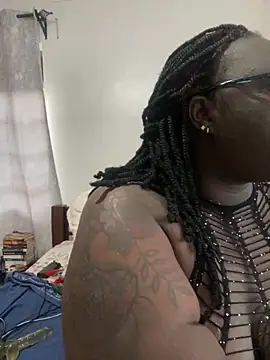Toomuch Squirt online show from May 6, 3:46 am