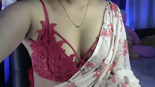 Black cat cutie online show from October 17, 4:37 am