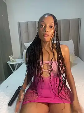 Snapshot of SexyDee025 chatting on January 7, 1:35 pm SexyDee025 online show from January 7, 1:35 pm