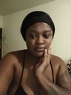 Snapshot of TheDoubleTrouble18xxx chatting on May 19, 4:46 pm TheDoubleTrouble18xxx online show from May 19, 4:46 pm