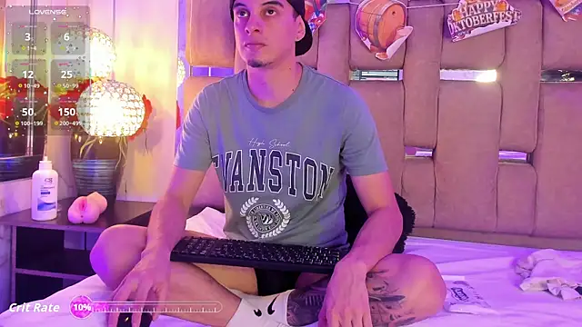 Snapshot of Maximo__ chatting on October 7, 9:01 pm Maximo online show from October 7, 9:01 pm