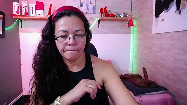 MaturePure online show from November 15, 9:00 pm