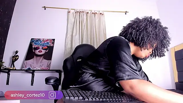 ashley crotez online show from March 9, 12:21 am