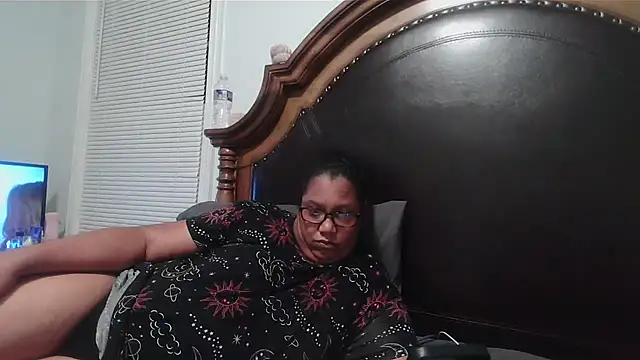 ebonyred online show from November 27, 2:57 am