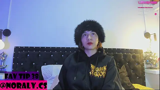 hey noraly online show from December 2, 4:07 am