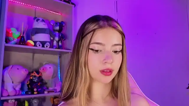 EmilyMiller  online show from February 2, 4:06 pm