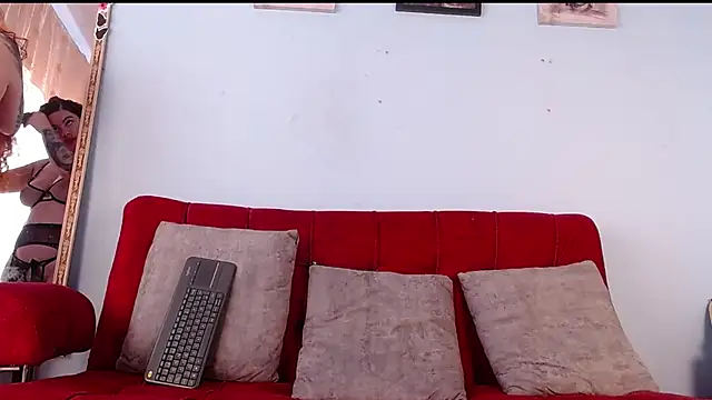 Tamararios online show from October 17, 5:37 pm