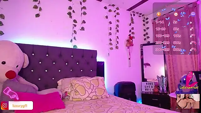 Pocahontaslovex online show from October 21, 12:50 pm