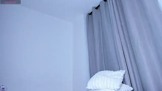 cheryl blossom69 online show from October 29, 11:06 pm