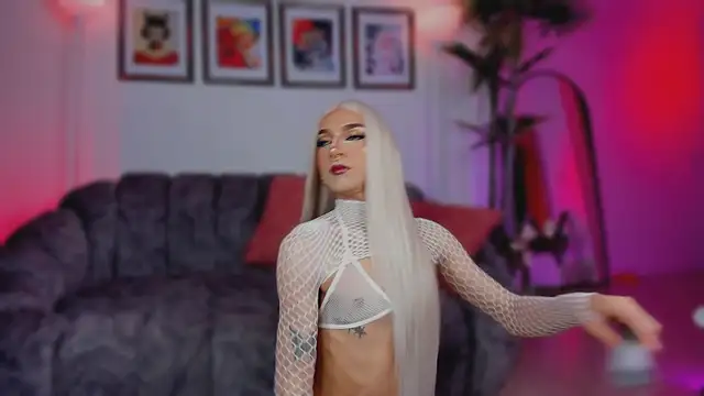 Taylor  foxxx online show from October 16, 4:35 am