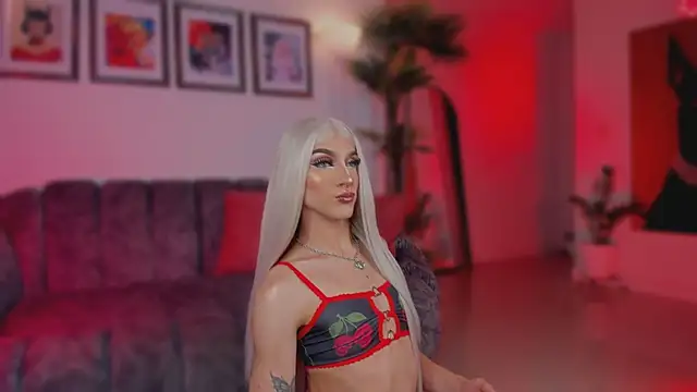 Taylor  foxxx online show from February 18, 5:36 am