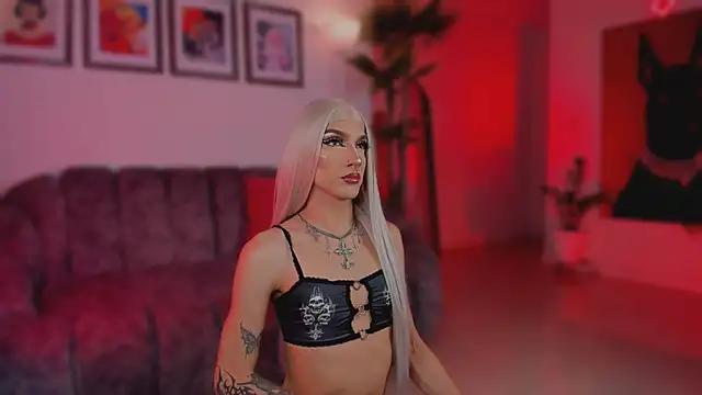 Snapshot of Taylor__foxxx chatting on April 25, 6:05 am Taylor foxxx online show from April 25, 6:05 am