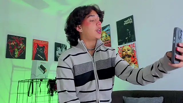 Snapshot of GaelOconner chatting on October 25, 12:51 am GaelOconner online show from October 25, 12:51 am