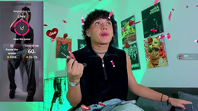 Snapshot of GaelOconner chatting on November 25, 2:11 am GaelOconner online show from November 25, 2:11 am