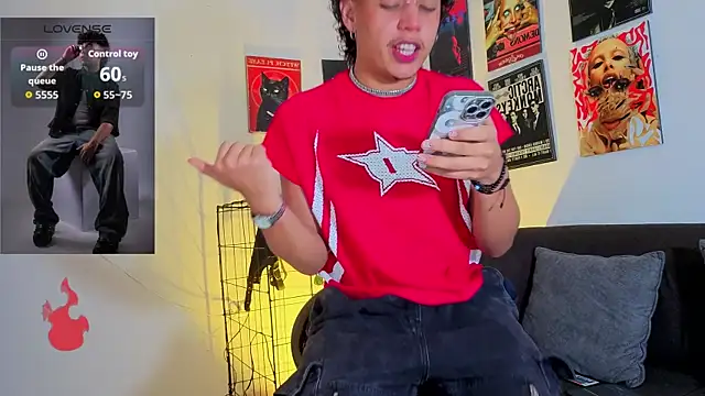 Snapshot of GaelOconner chatting on November 26, 2:34 am GaelOconner online show from November 26, 2:34 am