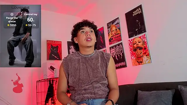 Snapshot of GaelOconner chatting on November 30, 2:04 am GaelOconner online show from November 30, 2:04 am