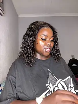 Honeycoco0211 online show from November 27, 8:33 pm