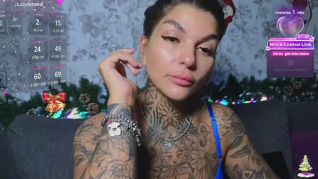 Snapshot of tattooedBabyy chatting on December 25, 4:22 pm tattooedBabyy online show from December 25, 4:22 pm
