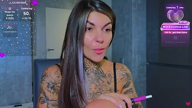 Snapshot of tattooedBabyy chatting on January 31, 5:32 pm tattooedBabyy online show from January 31, 5:32 pm