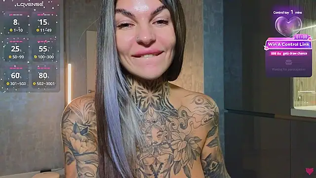 Snapshot of tattooedBabyy chatting on February 20, 12:25 pm tattooedBabyy online show from February 20, 12:25 pm