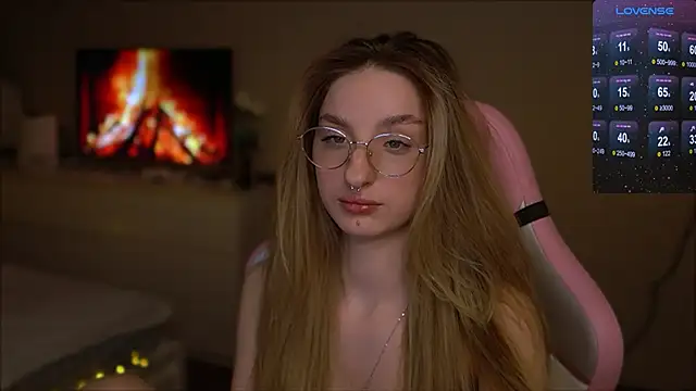 Lexy kiky online show from February 15, 8:33 pm