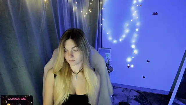 Sweet me  online show from October 13, 6:13 am