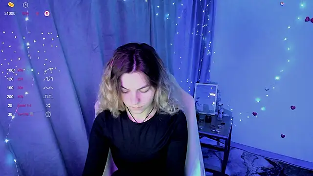 Snapshot of Sweet_me_ chatting on February 5, 7:02 am Sweet me online show from February 5, 7:02 am