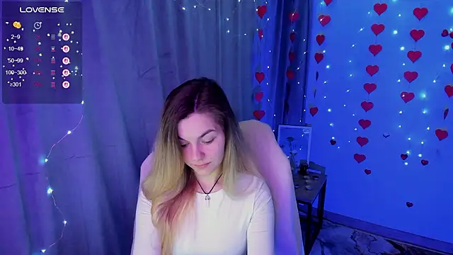 Snapshot of Sweet_me_ chatting on February 19, 6:42 am Sweet me online show from February 19, 6:42 am