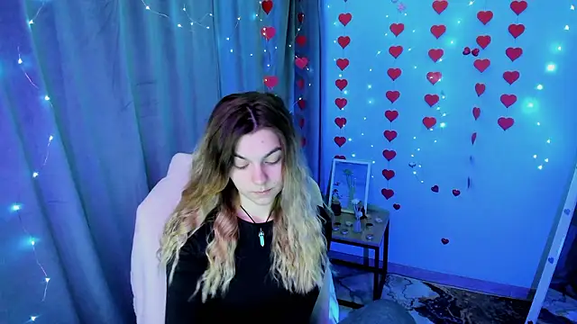 Sweet me  online show from March 20, 6:51 am