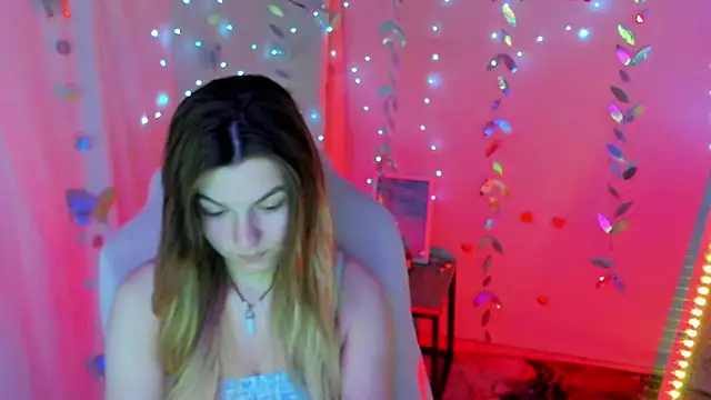 Snapshot of Sweet_me_ chatting on June 26, 5:56 am Sweet me online show from June 26, 5:56 am
