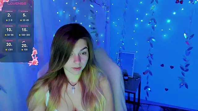 Snapshot of Sweet_me_ chatting on July 6, 5:37 am Sweet me online show from July 6, 5:37 am