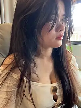 Kyomi-ibaby online show from April 25, 1:30 am