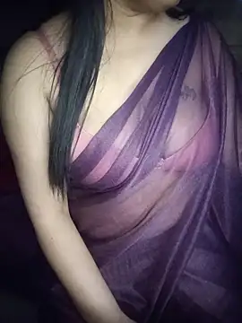 Snapshot of Trezza chatting on February 10, 10:03 pm Trezza online show from February 10, 10:03 pm