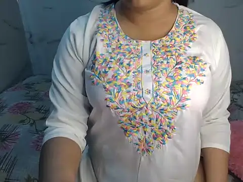 Trezza online show from April 17, 8:34 pm