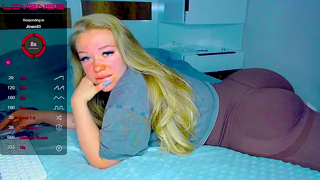 kitti kaattt online show from November 18, 3:34 am