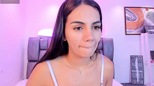 Snapshot of martina_mancini chatting on October 29, 1:24 pm martina mancini online show from October 29, 1:24 pm