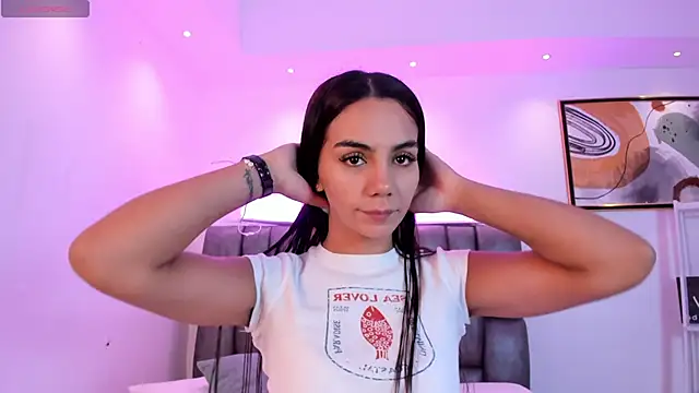 Snapshot of martina_mancini chatting on November 3, 11:33 am martina mancini online show from November 3, 11:33 am