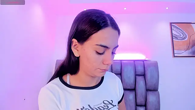 Snapshot of martina_mancini chatting on November 22, 12:37 pm martina mancini online show from November 22, 12:37 pm