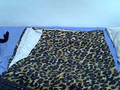 Snapshot of drowllie chatting on October 7, 4:53 am drowllie online show from October 7, 4:53 am