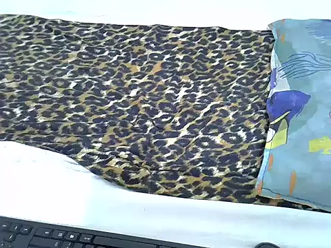 Snapshot of drowllie chatting on November 23, 2:39 pm drowllie online show from November 23, 2:39 pm