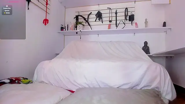 Alejandra Dunn online show from February 26, 1:41 pm