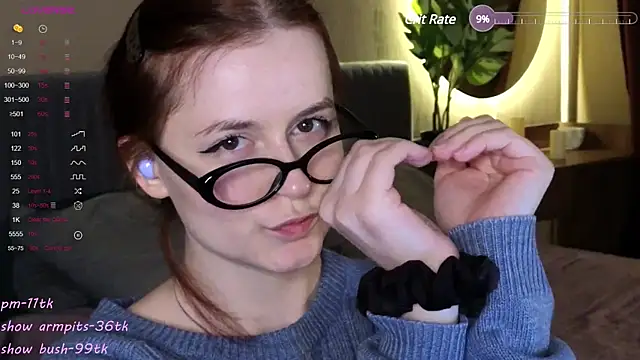 Snapshot of reb_luvng chatting on February 7, 8:53 pm reb luvng online show from February 7, 8:53 pm