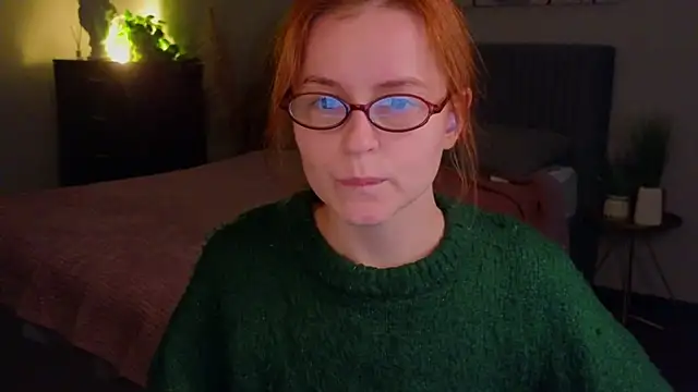 Snapshot of reb_luvng chatting on September 13, 1:44 pm reb luvng online show from September 13, 1:44 pm