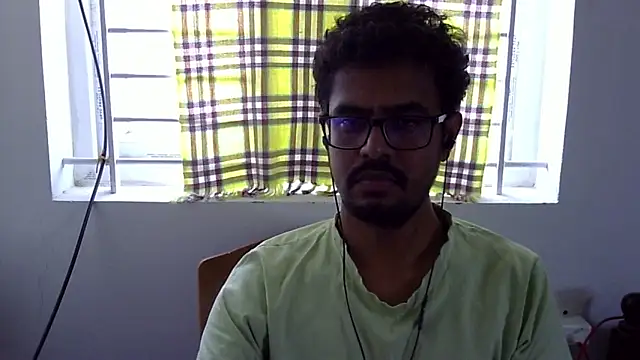 The SHY uncut online show from October 1, 5:13 am