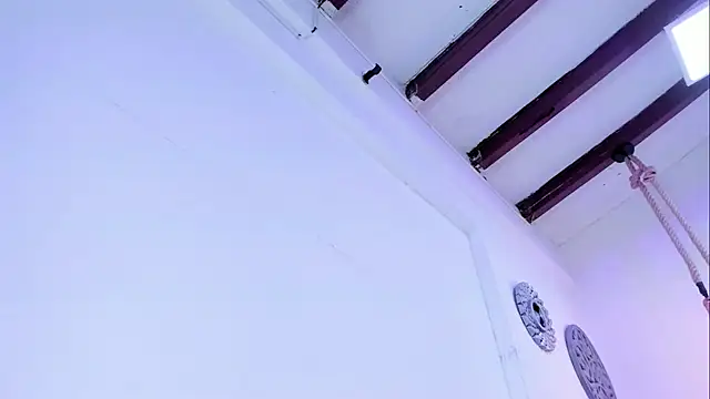 Oriana Guzman online show from January 7, 11:37 am