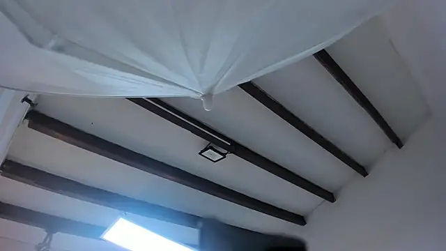 Oriana Guzman online show from February 22, 12:29 pm