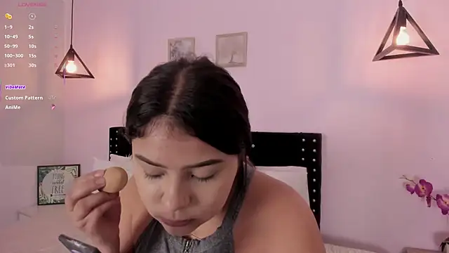 Oriana Guzman online show from September 19, 12:45 am