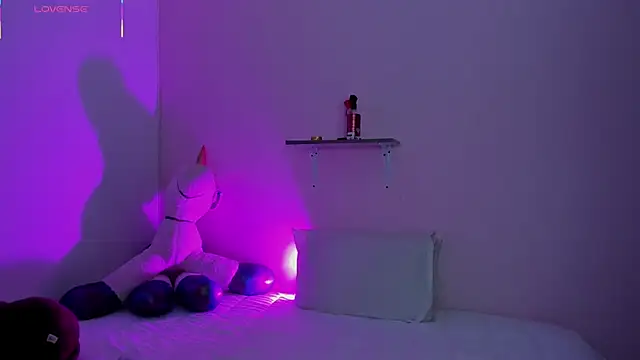 Snapshot of Oriana_Guzman chatting on January 18, 2:48 am Oriana Guzman online show from January 18, 2:48 am